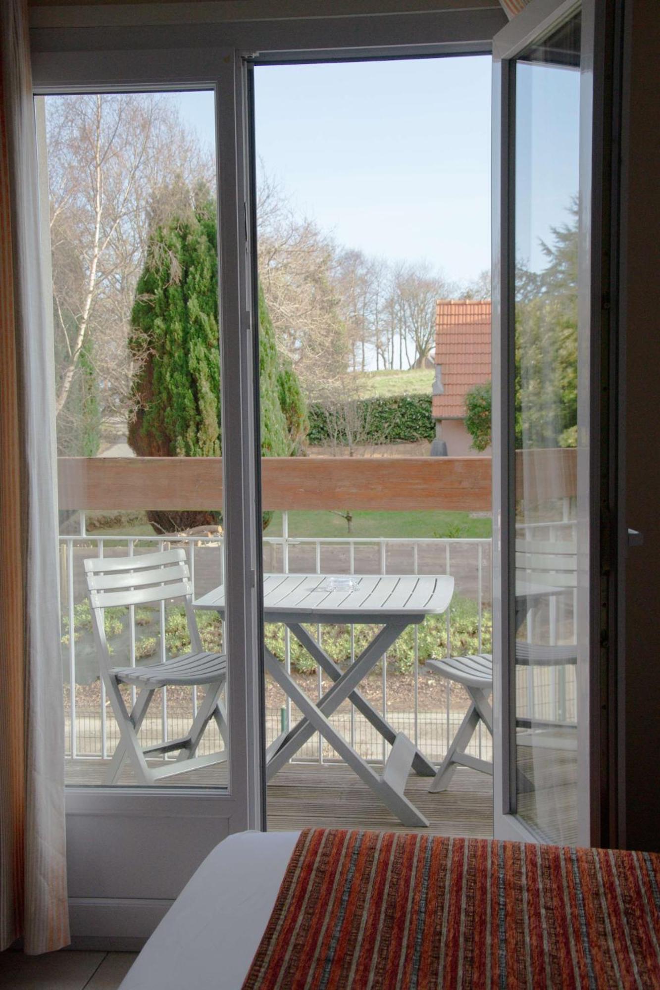 Brit Hotel Lannion-Perros Guirec Exterior foto